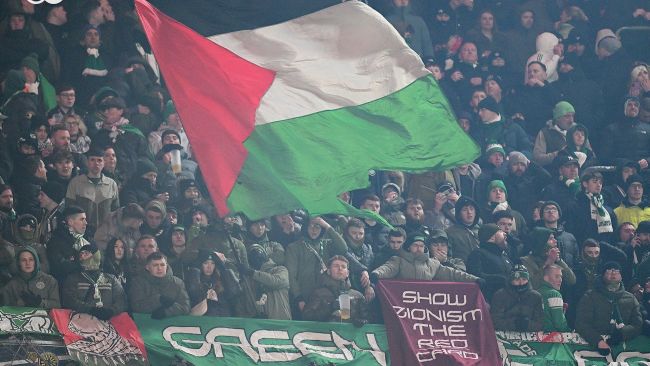 Keltische fans zwaaiden met Palestijnse vlaggen in München: "Toon het zionisme de rode kaart"