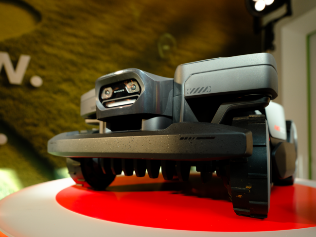 We maakten een reis naar Duitsland om de nieuwe Roborock grasmaaiers line-up te zien