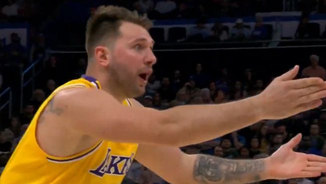 De controversiële uitzetting van Luka Doncic maakt Lakers-supporters woedend