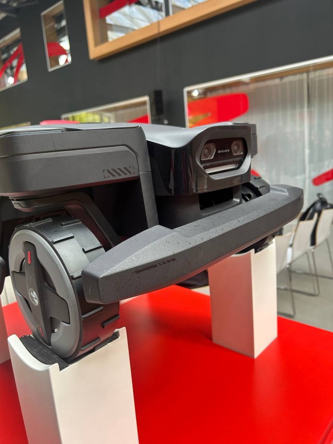 We maakten een reis naar Duitsland om de nieuwe Roborock grasmaaiers line-up te zien