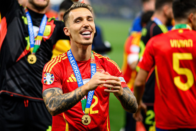 Atlético de Madrid sluit een deal voor Alejandro Grimaldo, die momenteel bij Spanje speelt op het WK