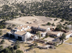 Onderzoekers doorzoeken de voormalige ranch van Jeffrey Epstein in New Mexico