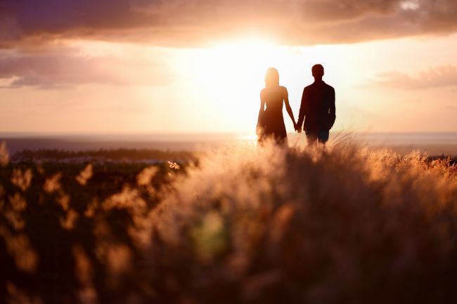 Mannen en vrouwen geven beide de voorkeur aan jongere partners