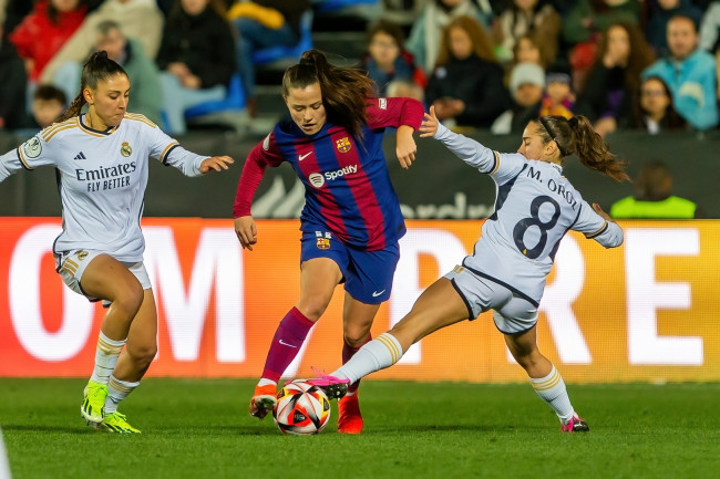 Real Madrid en Barcelona gaan op weg naar nog twee Clásicos in de Champions League voor vrouwen: het huidige record is 22-1