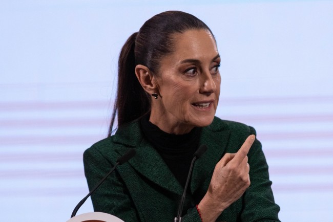 Mexico veroordeelt de Venezolaanse inval terwijl het probeert uit het vizier van Trump te blijven