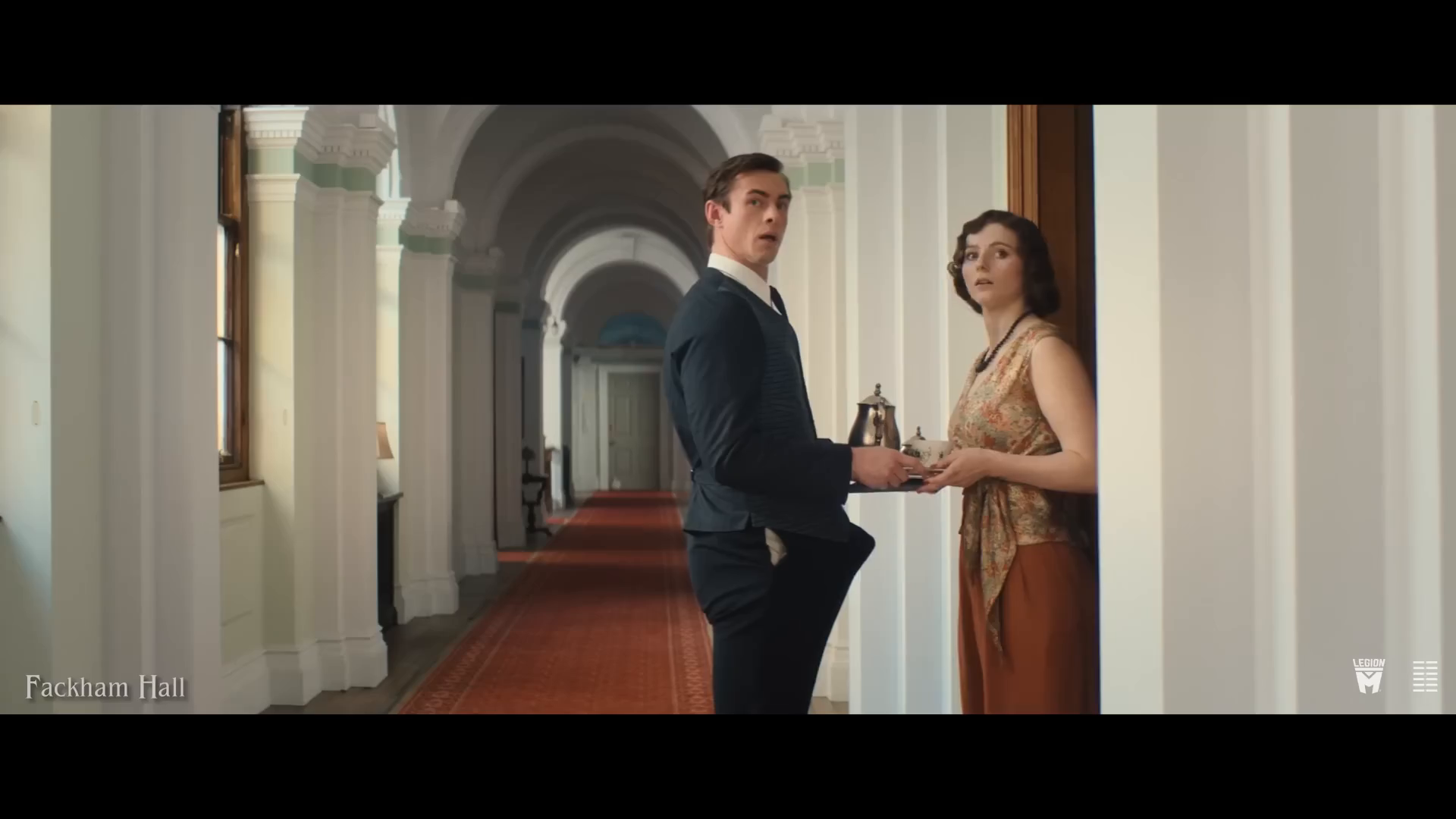 Fackham Hall parodieert Downton Abbey in nieuwe filmtrailer