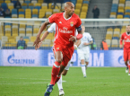 De Benfica-legende Luis&atilde;o noemde "aap, Judas" nadat hij landgenoot Vin&iacute;cius steunde