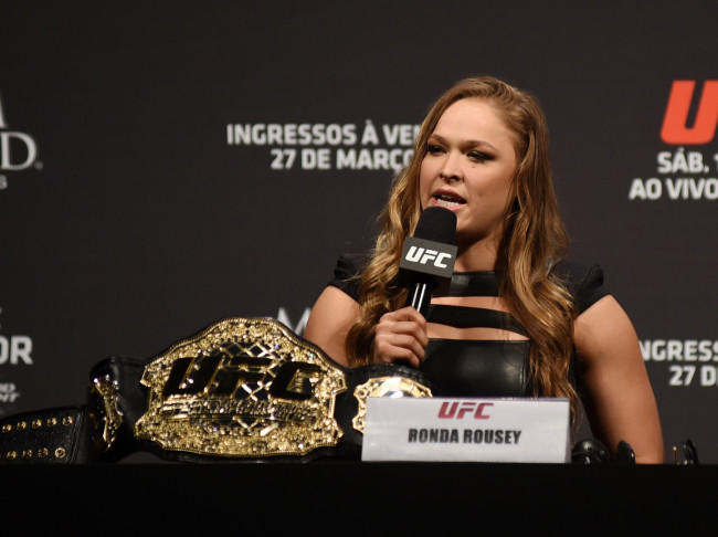 Ronda Rousey zal meer medische tests ondergaan dan normaal vanwege haar hersenschuddinggeschiedenis