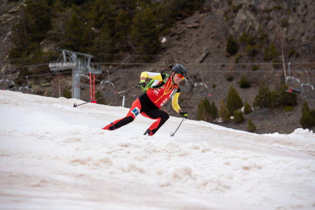 Spanje wint voor het eerst goud op de Olympische Winterspelen in meer dan 50 jaar met de nieuw geïntroduceerde skimo
