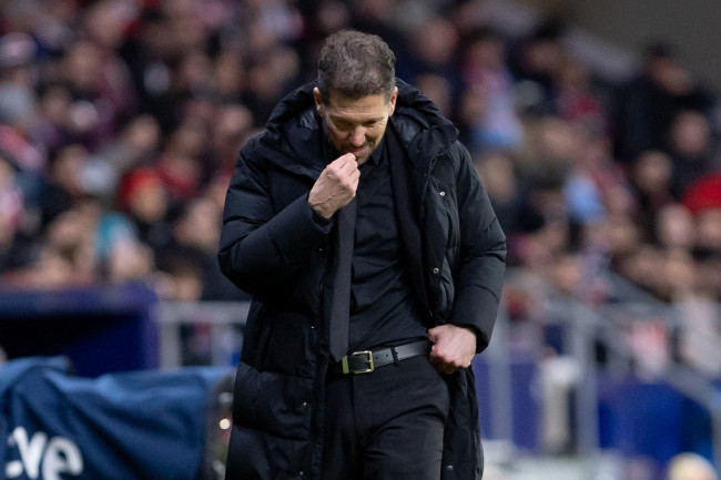 Atlético de Madrid-fans klagen over drie mogelijke strafschoppen die niet zijn toegekend in de nederlaag tegen Arsenal