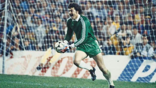 Helmut Duckadam overleden: De doelman stopte heldhaftig vier penalty's in de Europa Cup-finale van 1986