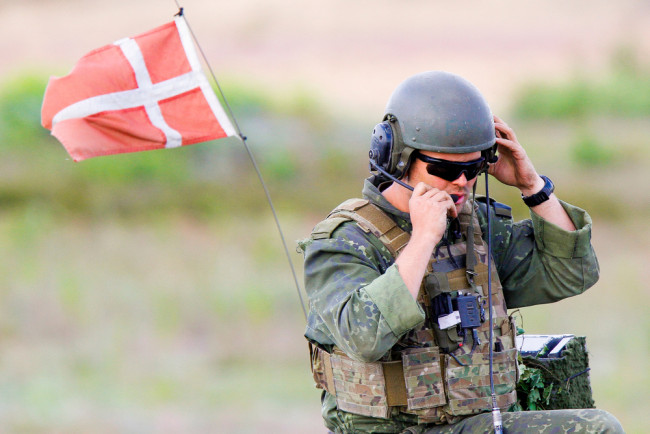 Denemarken pakte stilletjes bloedzakken en bommen op de startbaan in, voor het geval Trump Groenland zou binnenvallen
