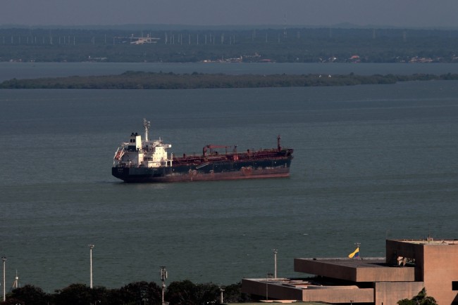 Olie daalt nadat Trump de controle over Venezolaanse ruwe olie krijgt