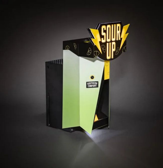 Verander je Xbox in een Southern Comfort PEZ-dispenser