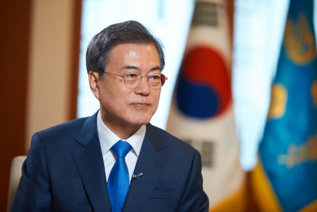Zuid-Koreaanse aanklagers klagen voormalig president Moon Jae-in aan wegens omkoping