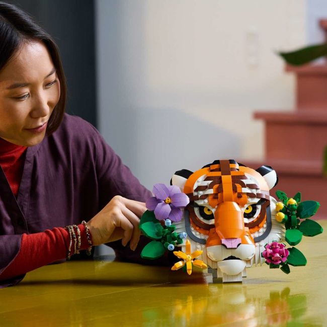 Lego expands Botanicals range with Red Maple Bonsai Tree and Tiger artwork