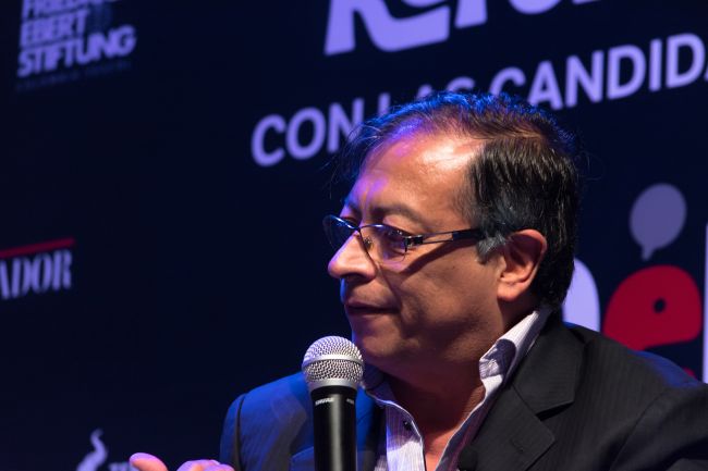 Colombiaanse president Gustavo Petro eist ontslag kabinet