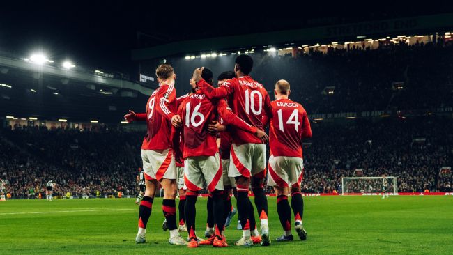 Manchester United staat op het punt de Deense verdediger aan te kondigen als eerste aanwinst in het Amorim-tijdperk