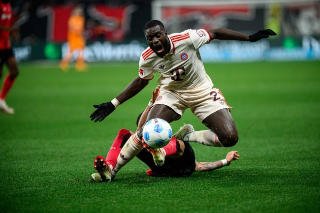 Dayot Upamecano's verlenging bij Bayern stokte, Real Madrid en Liverpool ruiken bloed