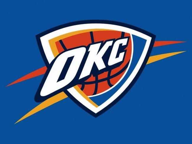 Oklahoma City Thunder veegt de Phoenix Suns weg en is de eerste club die zich plaatst voor de halve finales