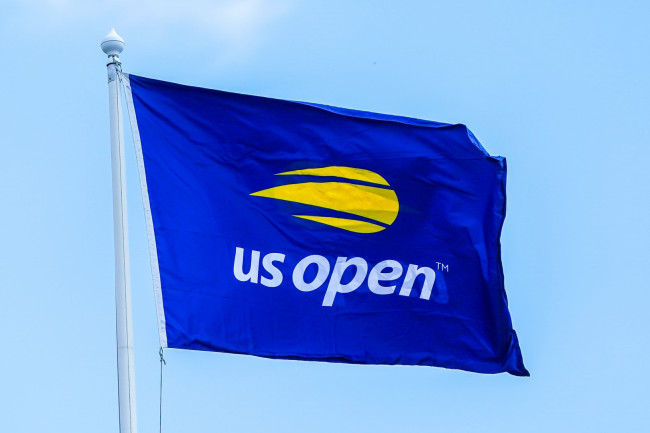 Het controversiële US Open mixed dubbeltoernooi keert terug met Novak Djokovic en Aryna Sabalenka die samen werken