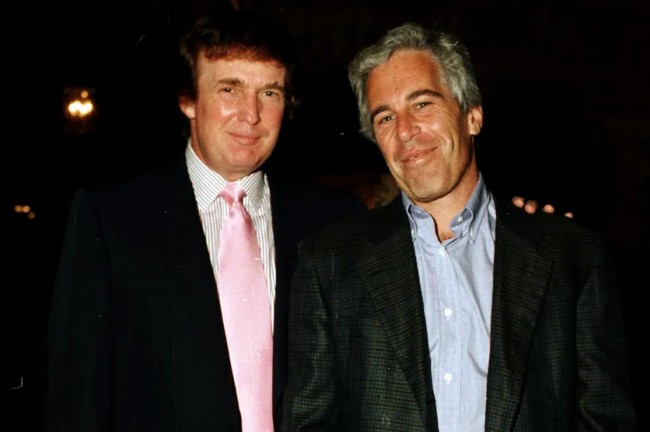 Nieuw vrijgegeven e-mails suggereren dat Trump op de hoogte was van de sekshandelactiviteiten van Jeffrey Epstein