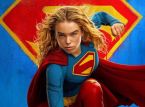 Supergirl komt heet en losgeslagen binnen in deze gloednieuwe trailer