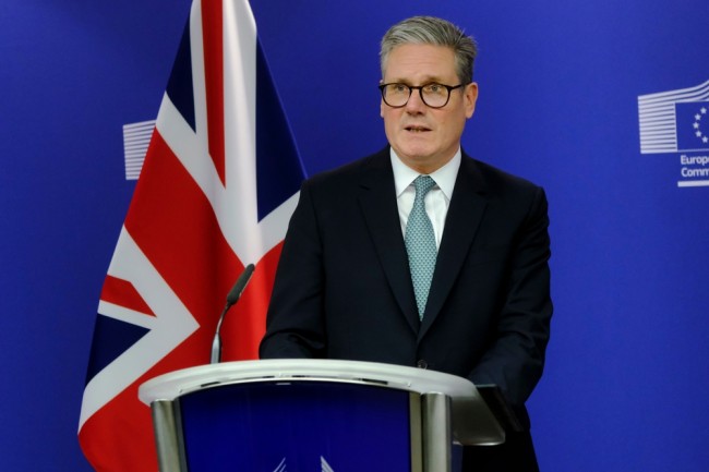 Britse exporteurs worstelen na Brexit: Starmer drong uit "strategische noodzaak" aan op nauwere EU-handelsbanden te streven