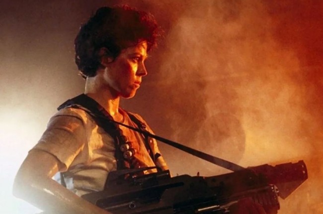 Sigourney Weaver legt eindelijk uit wat er is gebeurd met Neill Blomkamp's Alien Sequel