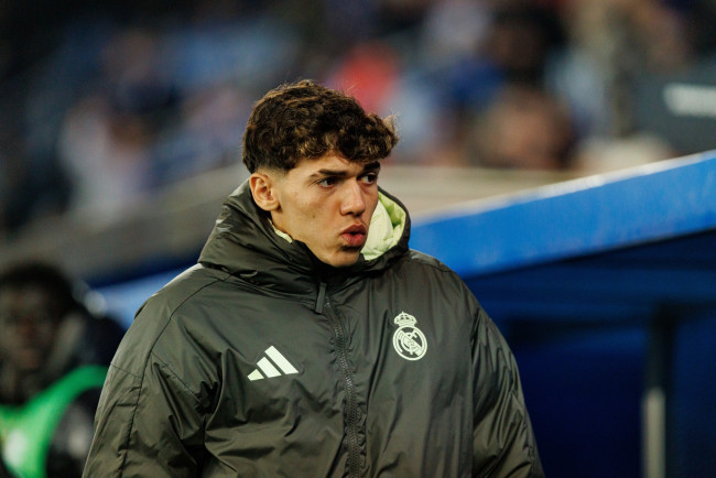 De 18-jarige Thiago Pitarch breekt Real Madrid-record in de Champions League, wordt geprezen na een wedstrijd tegen Manchester City