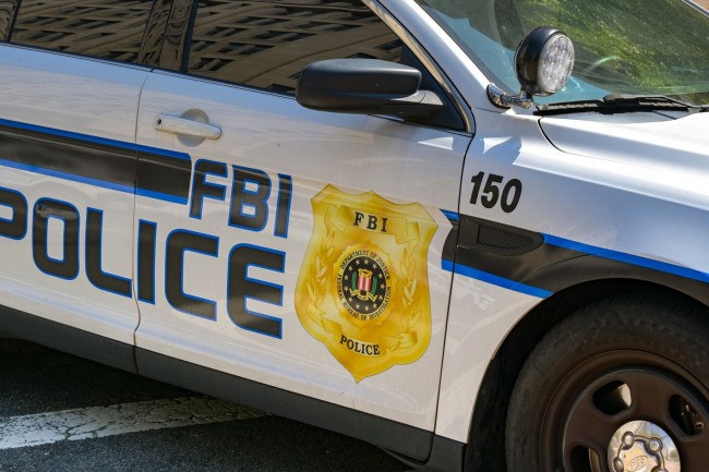 FBI kondigt aan dat ze een mogelijke terroristische aanslag in Michigan tijdens het Halloween-weekend hebben voorkomen