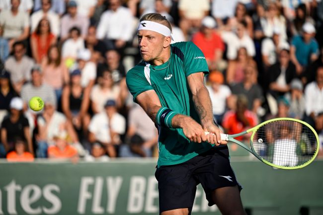 Davidovich Fokina nadat hij midden in Roland Garros door zijn coach was achtergelaten: "Ik dacht dat hij een goed mens was"