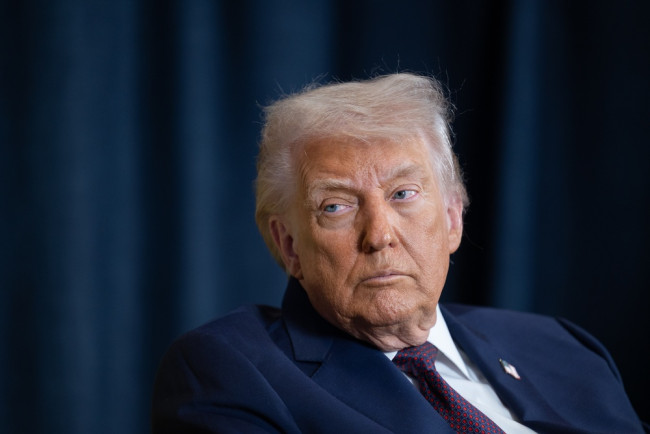 Donald Trump valt Spanje opnieuw aan tijdens de NAVO-top