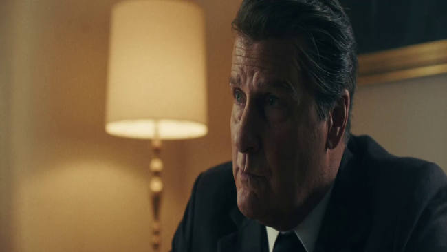 Jeff Daniels, Jared Harris en J.K. Simmons botsen in een spannend drama De Brink van War 