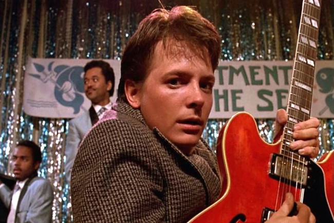 Gibson lanceert nieuwe Back to the Future merch om 40-jarig jubileum te vieren