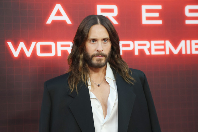 Jared Leto beschuldigd van criminele seksuele aanranding door vier vrouwen