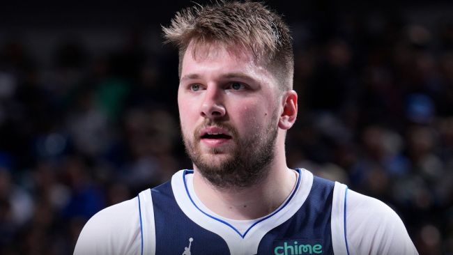 De controversiële algemeen directeur van Dallas Mavericks, Nico Harrison, die Luka Doncic verhandelde, is ontslagen