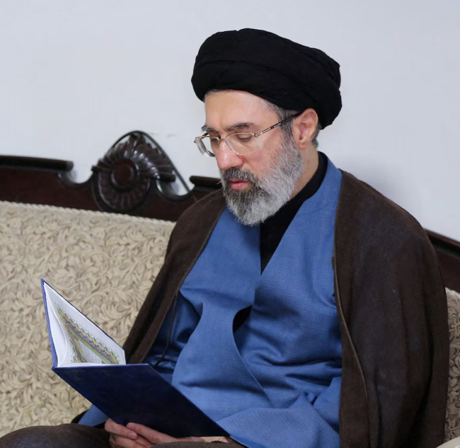 Iran nadert beslissing van de Opperste Leider te midden van intensiever conflict