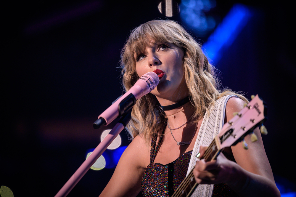 Taylor Swift wordt opgenomen in de Songwriters Hall of Fame