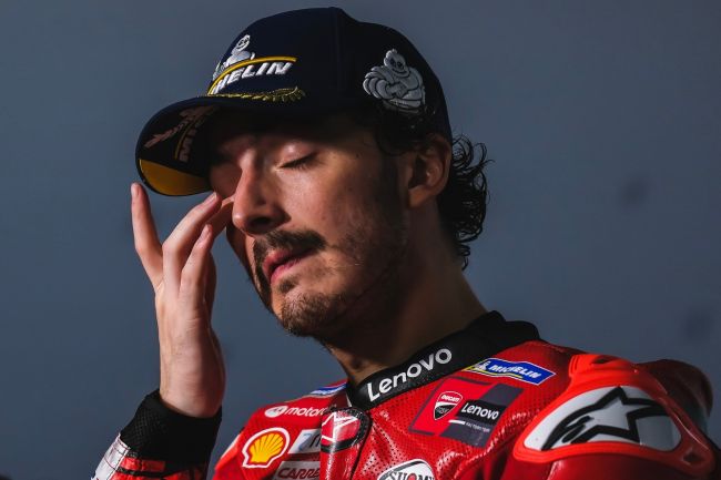 Francesco Bagnaia zakt uit top 3 MotoGP: "Ik had mezelf beloofd dat ik de race niet achteraan het veld zou uitrijden"