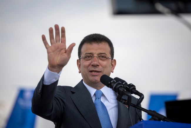 Het X-account van de burgemeester van Istanbul, Imamoglu, geblokkeerd te midden van aanhoudende detentie