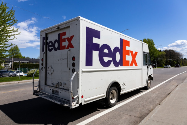 FedEx klaagt de Amerikaanse overheid aan en eist "volledige terugbetaling" over Trump-tarieven