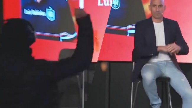 Veroordeelde voormalige voorzitter van de Spaanse voetbalbond Luis Rubiales, doelwit van een "eieraanval"